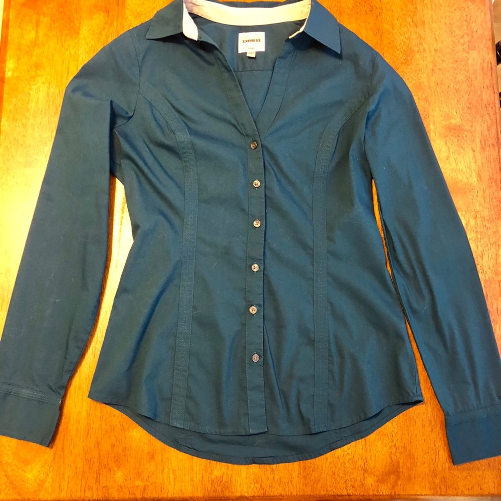 Express The Essential Fitted Shirt